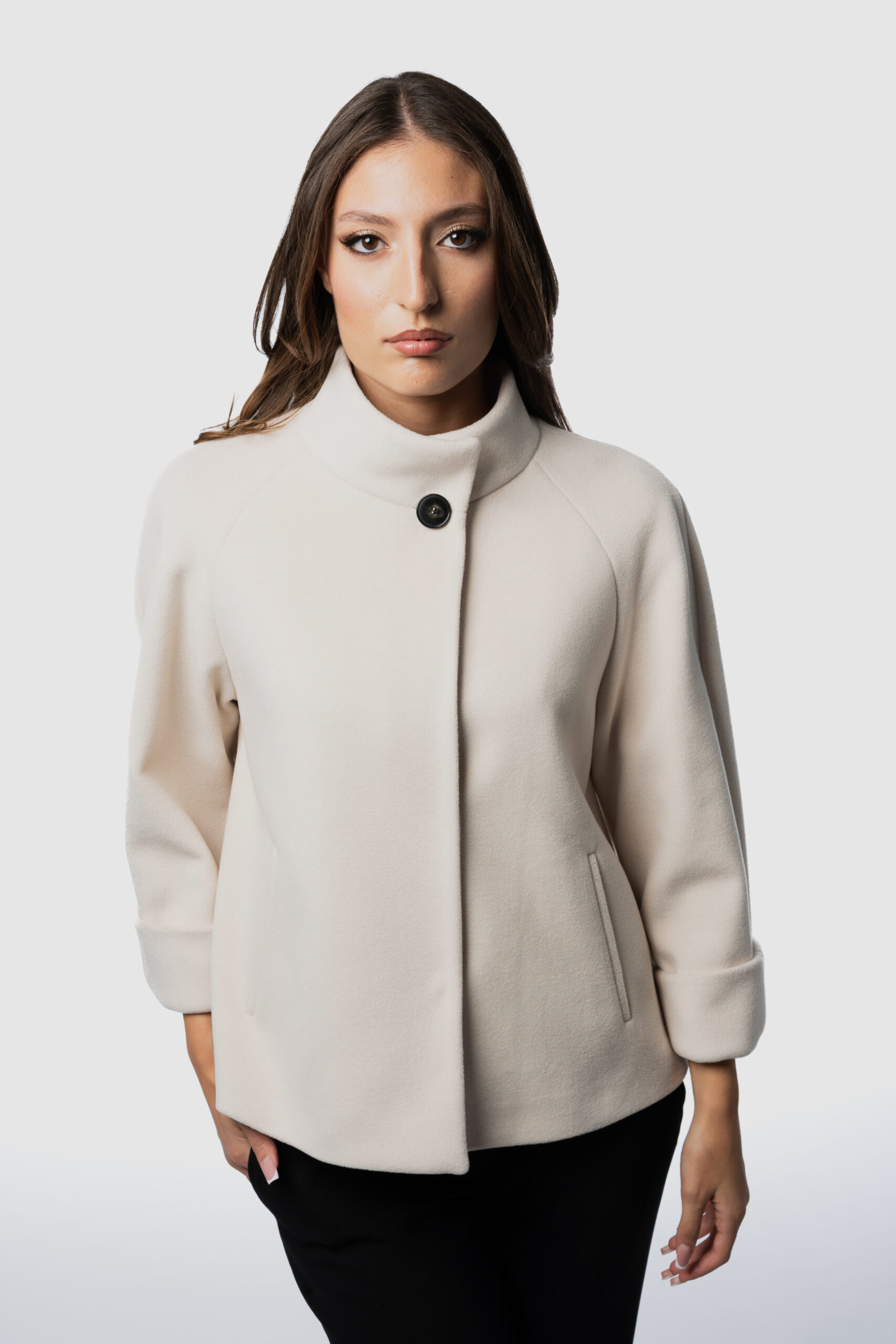 Cappotto Corto Manica Raglan Panna