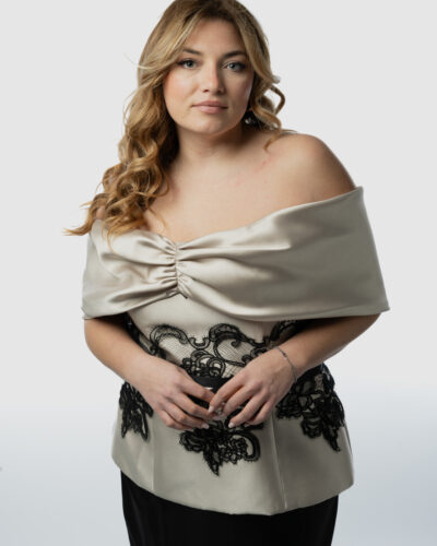 Completo Con Pizzo Decorativo