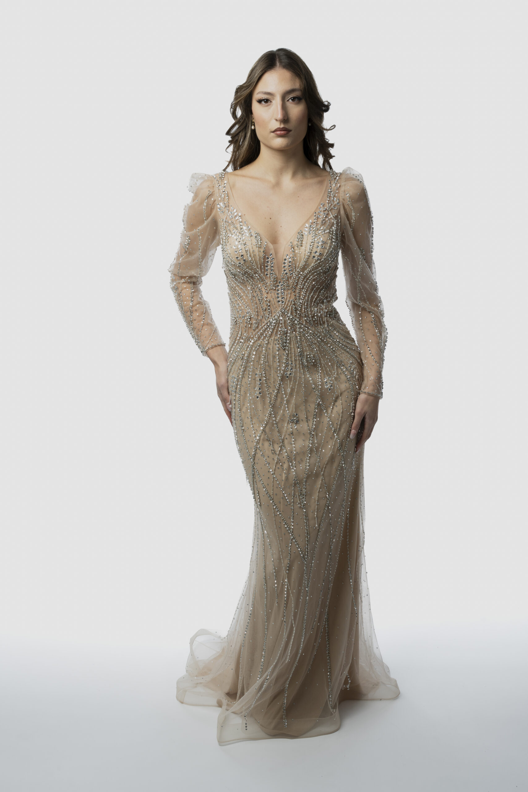 Abito Nude Con Ricami Gioiello E Maniche in Tulle - immagine 2